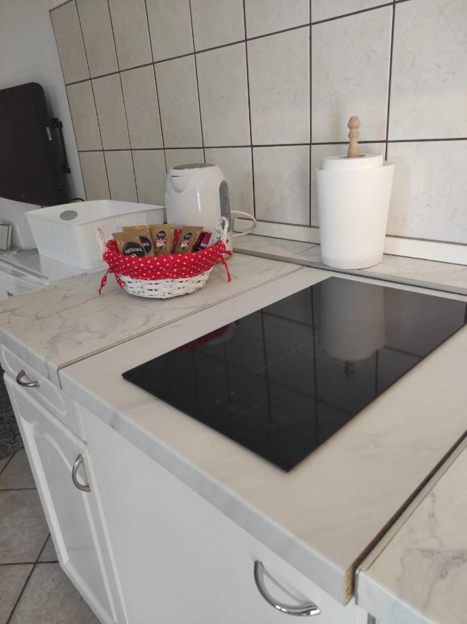 Studio Apartment Petrov ชิเบนิก ภายนอก รูปภาพ